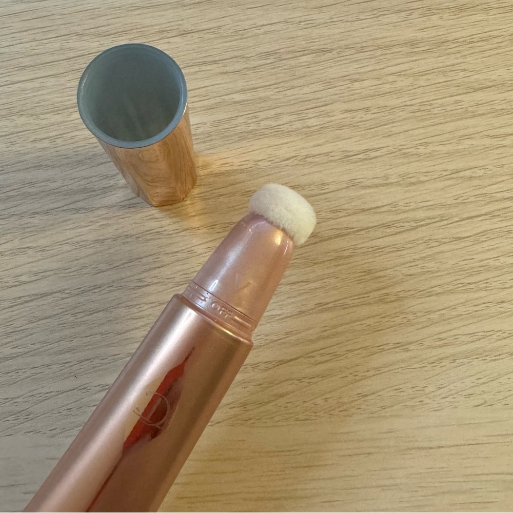 Charlotte Tilbury Pillow Talk Beauty Light Wand - Picture 3 of 4